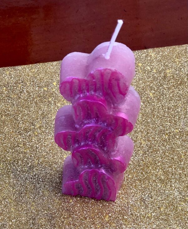 Casa Daisy: columnas de corazones