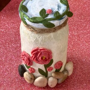 Casa Daisy: Pomos decorados