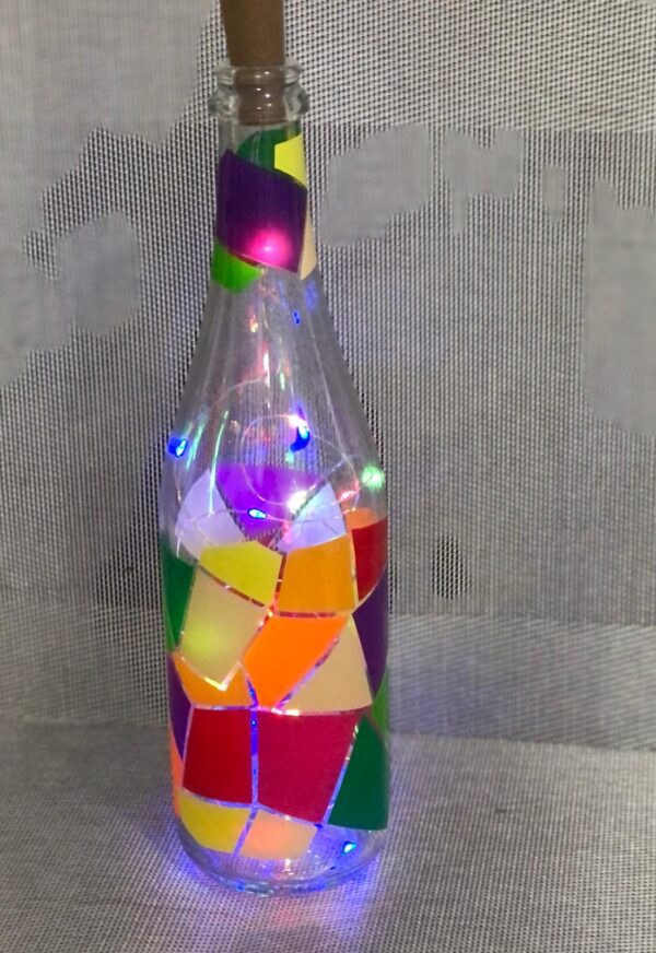 Casa Daisy: botellas decoradas