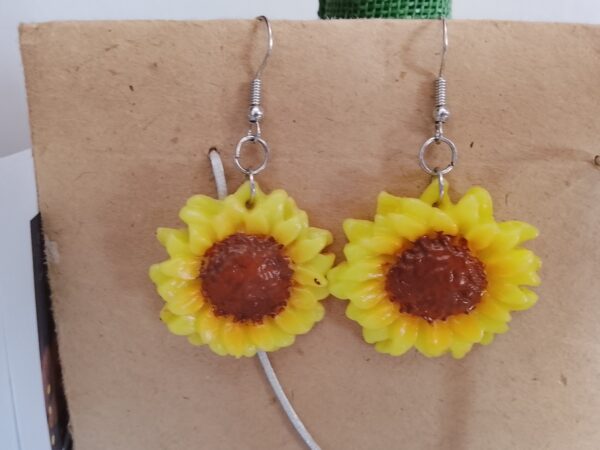 Aretes de girasoles