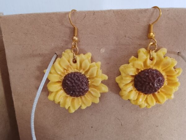 Aretes de girasoles